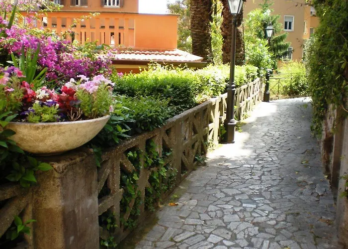 Casa Dei Vicoli, Classic Roman Apartment